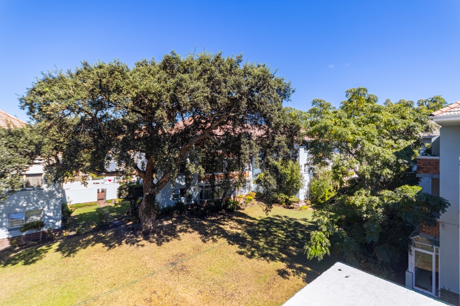 1 Bedroom Property for Sale in Kenilworth Western Cape